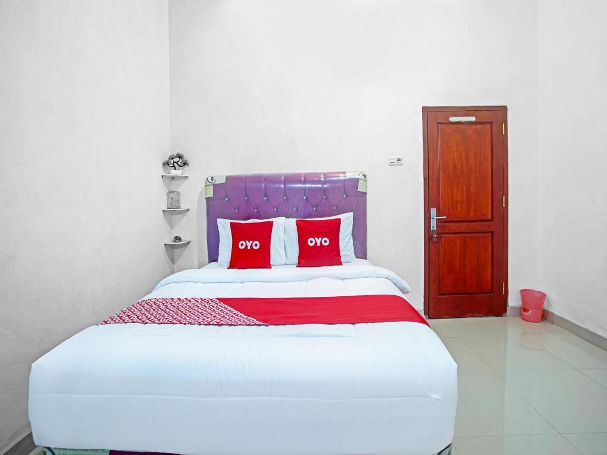Oyo Life 90587 Domen Homestay Syariah Krui Bagian luar foto